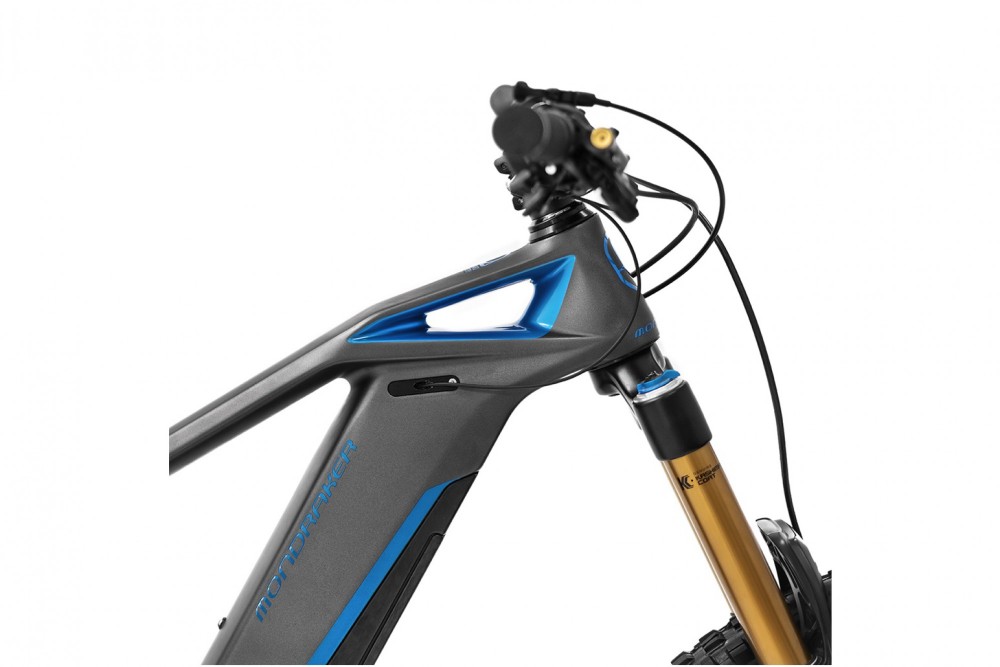 Nous avons re&ccedil;u le Mondraker e-Crusher RR ! Premier E-Mountain Bike tout suspendu TOUT carbone